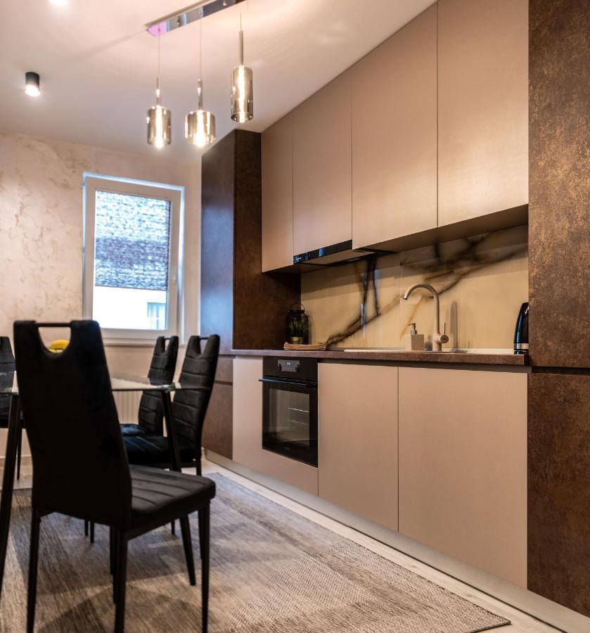 Apartment Alios Lux Braşov Esterno foto